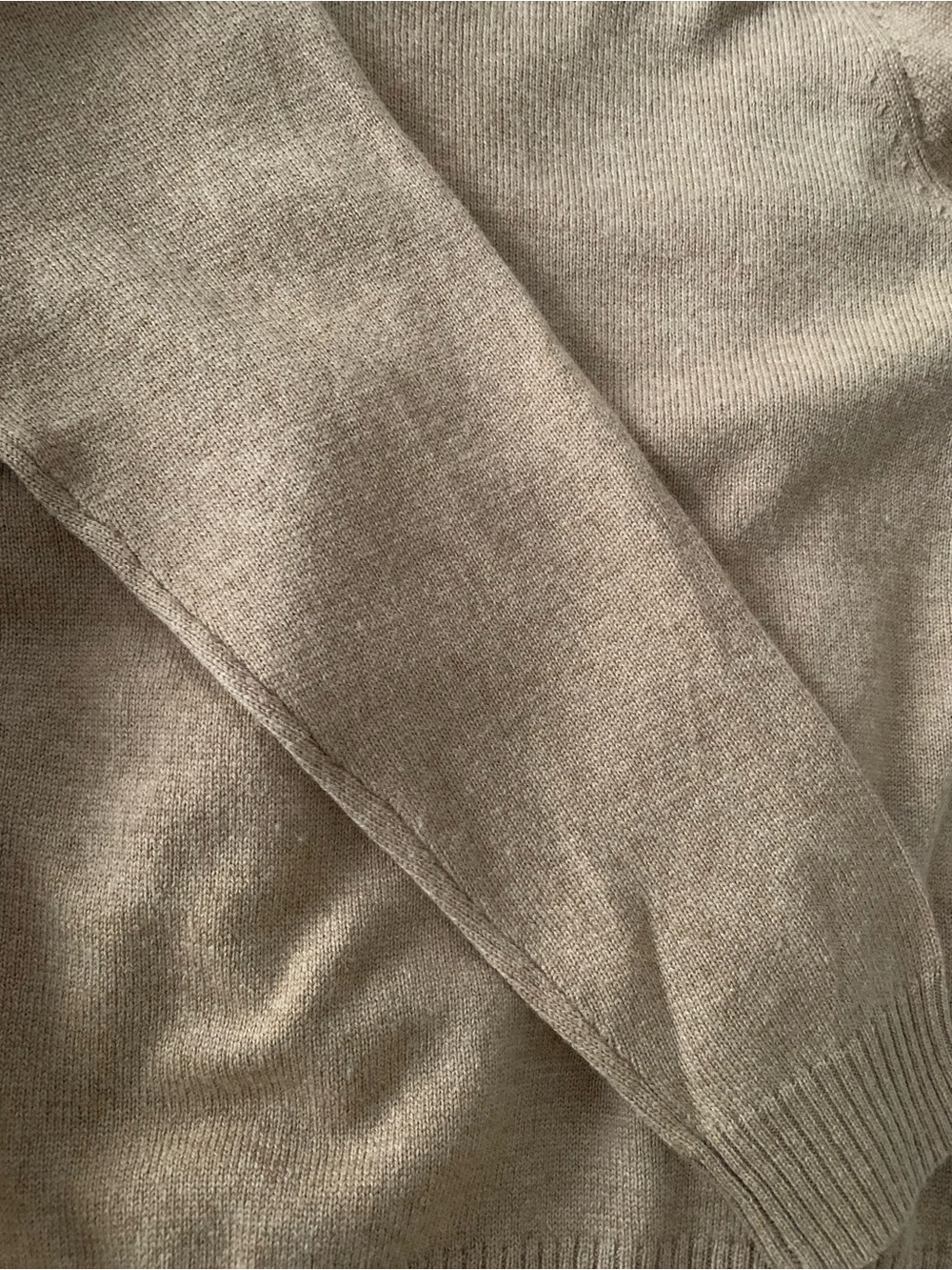 Brooks Brothers men’s V-neck camel/tan Lambswool sweater Size XL - Picture 11 of 12